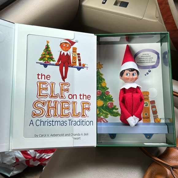 NIB Elf on the Shelf — Boy - Picture 4 of 4